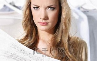 试衣服(试衣服不小心把粉底蹭上要买单吗)